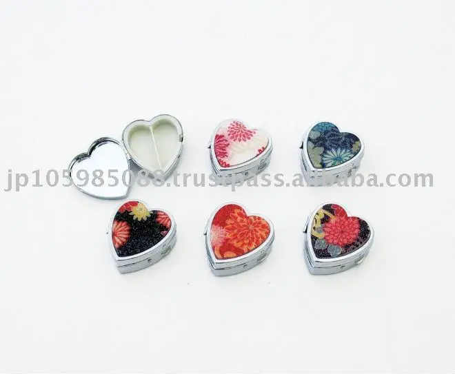 
Japanese Kimono Pill Case w/Mirror (Heart Shaped) 