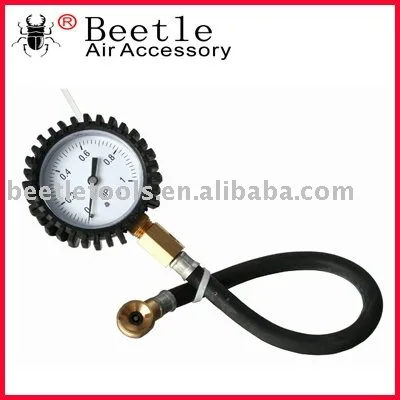 В шинах пистолет с манометром