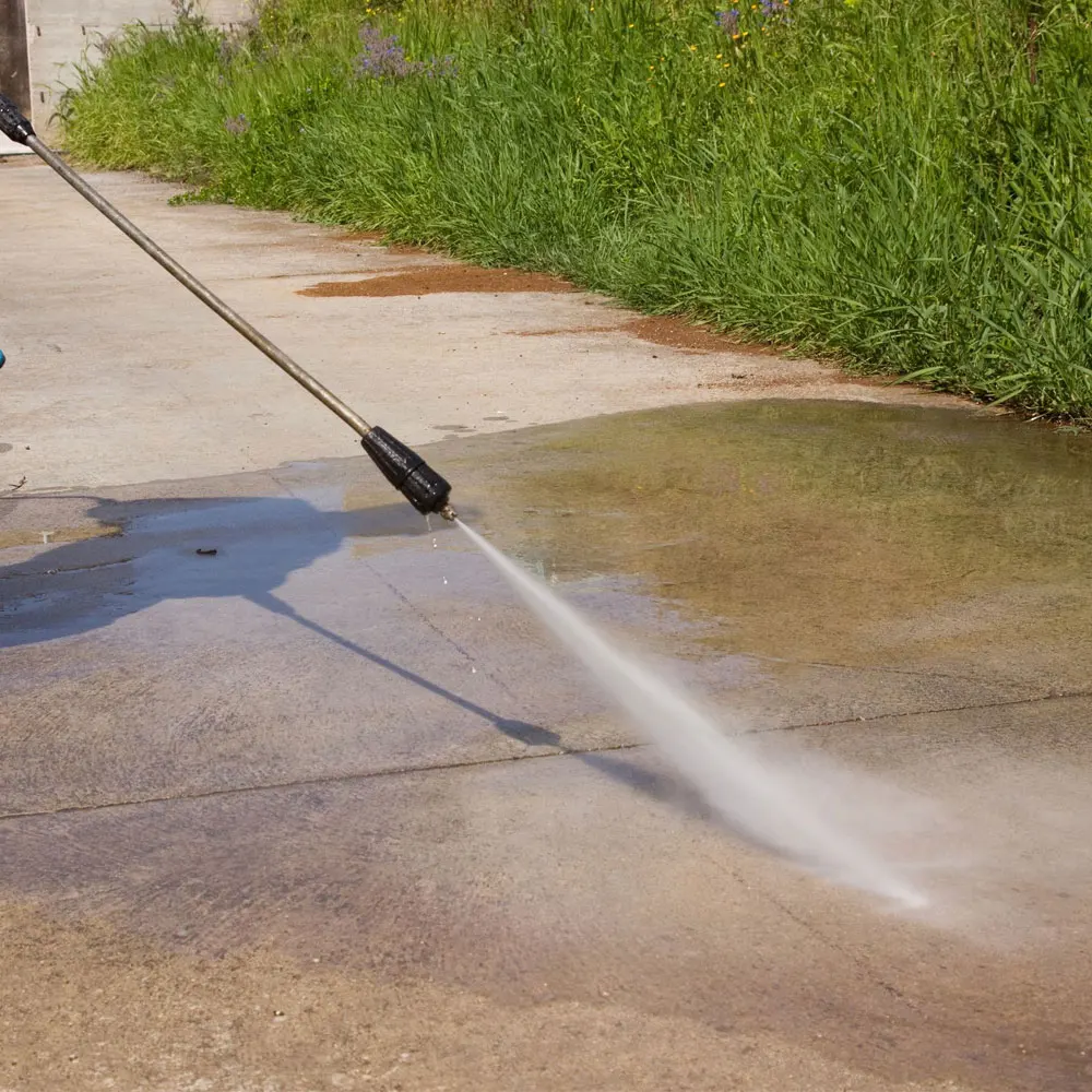 House cleaning window cleaning high pressure water washer