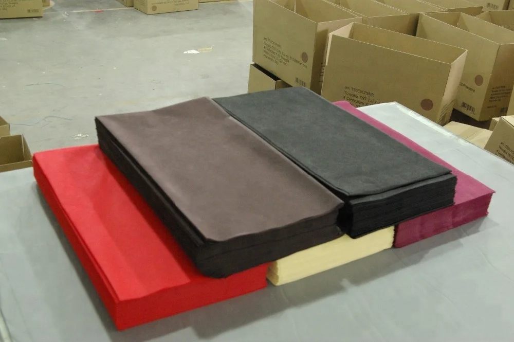 color as request PP spunbond non-woven fabric disposable table cloth non woven table runner