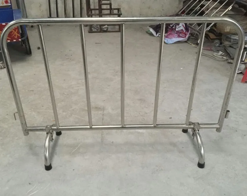 Popular size Traffic Road Barricade Crowd Control Barrier fence for Concert