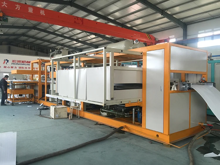 Competitive price vacuum forming machine for styrofoam food box