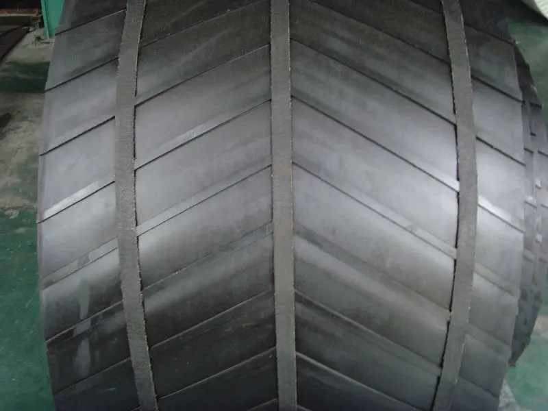 Надежный шеврон конвейерная лента / резина с узор на поверхности