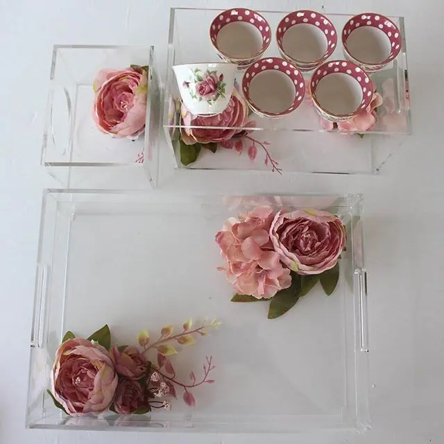 Custom beautiful printing good quality acrylic rotating chewing gum display rack