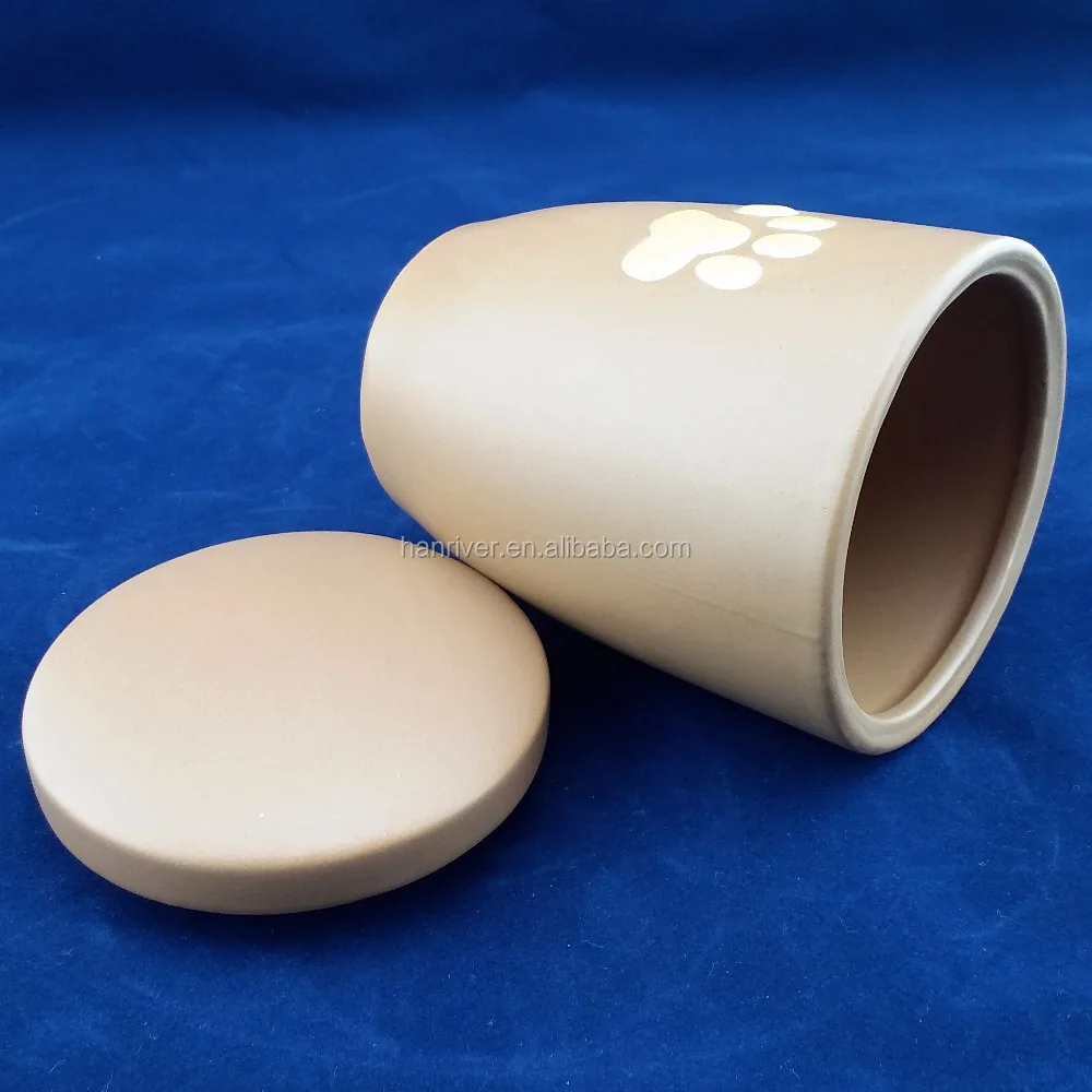 Hot sale ceramic pet urn casket with cover with hand paint paw mark for pet ashes