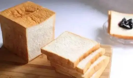 Automatic butter bread make machine or toast bread production line