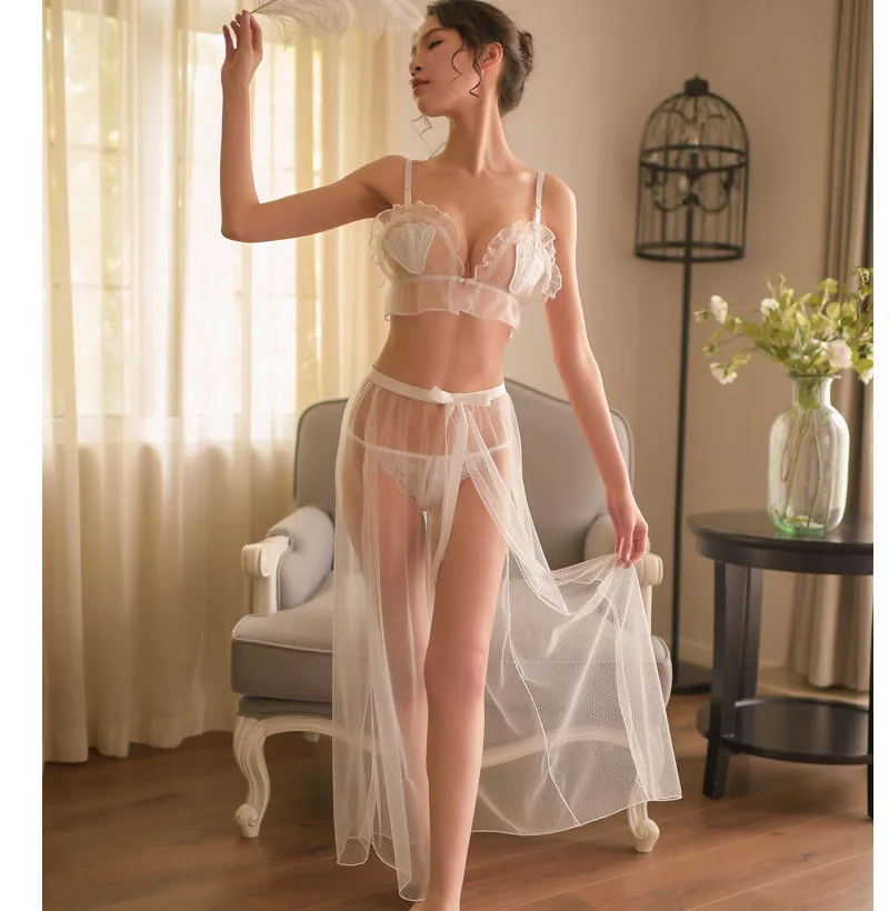 Arab Mature Women Wear Transparent Sexy Lingerie For First Night