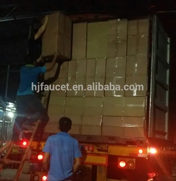 Water purification device utilizing the filtration equipment for kitchen faucets