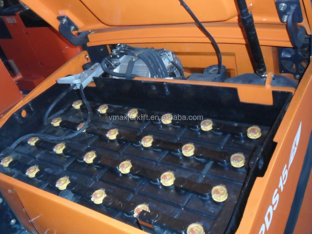 four wheel 2.5ton electric forklift truck