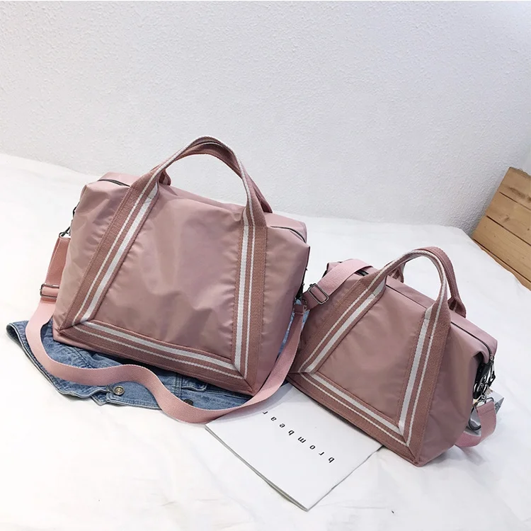 
wholesale pink Large capacity handbag women quilted duffle bags Portable travel bag 