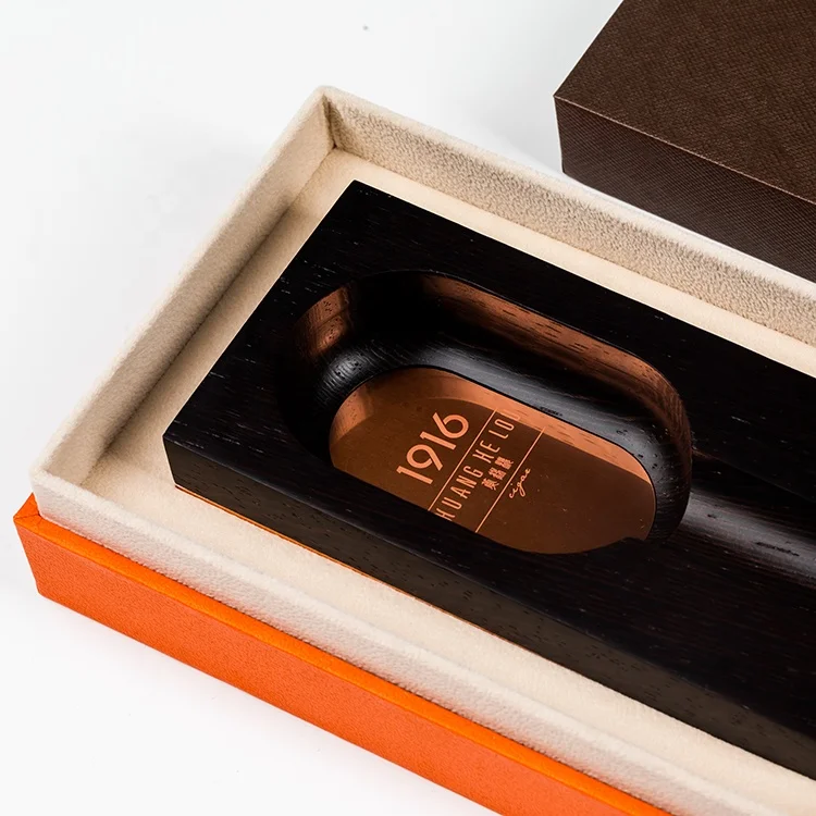 High Quality Wholesale Custom made Latest Design wood cigar ashtray Luxury ashtray