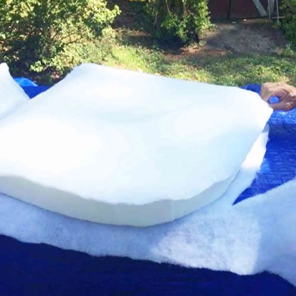 Fireproof soft polyester wadding for furniture use