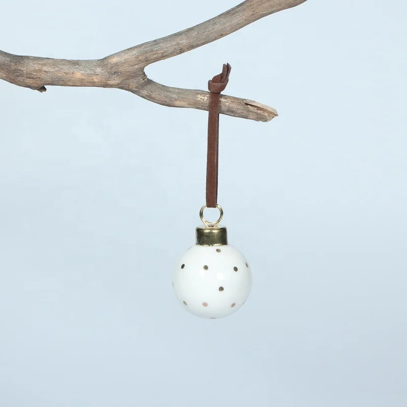 Promotional Ceramic Christmas Ornaments Ball with Good Quality