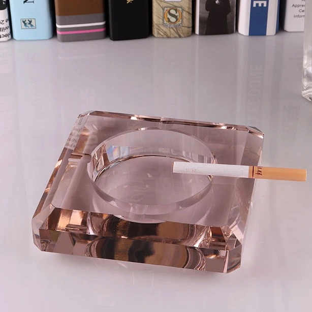 Оптовая продажа, различные виды, индивидуальные квадратные стеклянные пепельницы с принтом, хрустальные сувенирные комнатные пепельницы