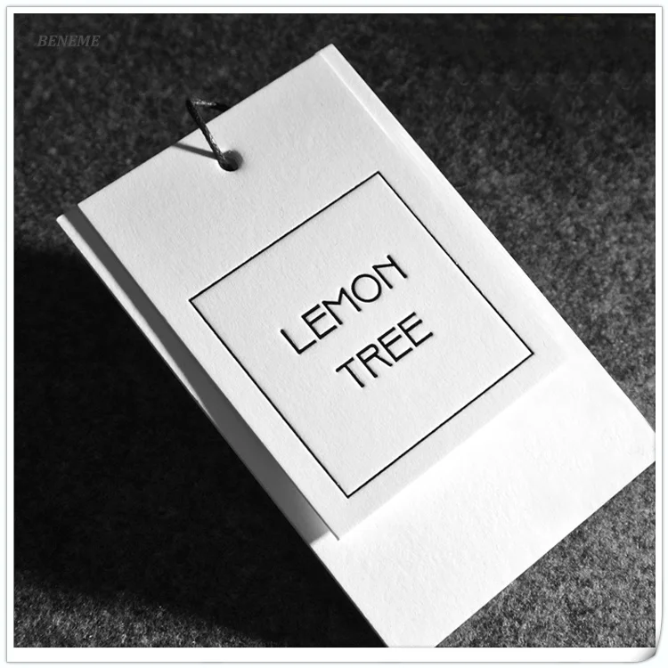 900GSM Letterpress Thick White Cotton Cardboard Paper Clothes Hang Tag with Eyelet and String