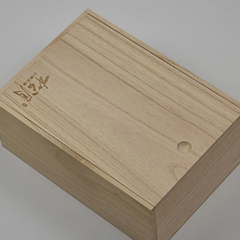 Delicate small pine wood natural color wooden packaging boxes
