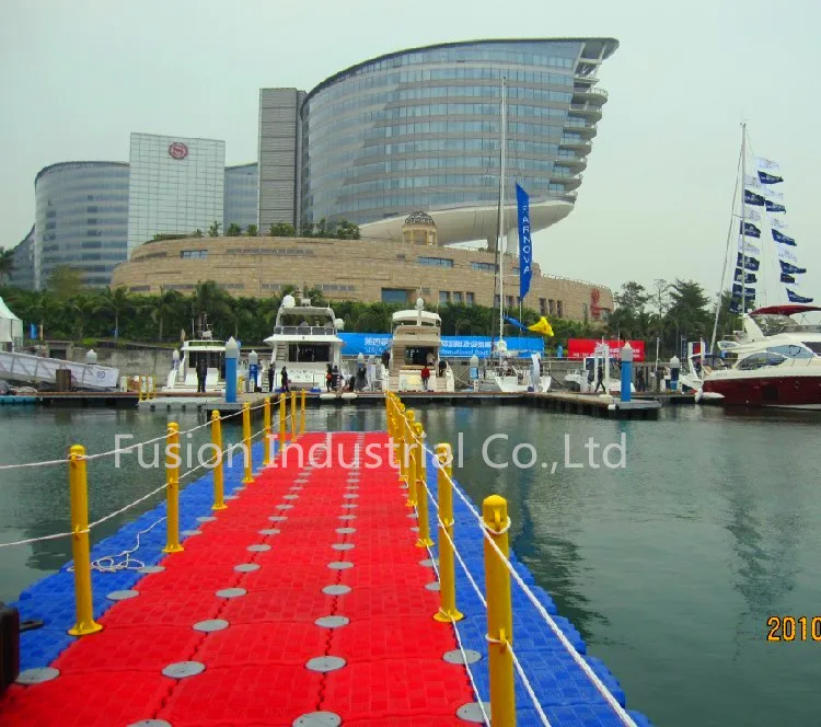 Durable Ocean Pontoon Bridge Floating Dock On Water