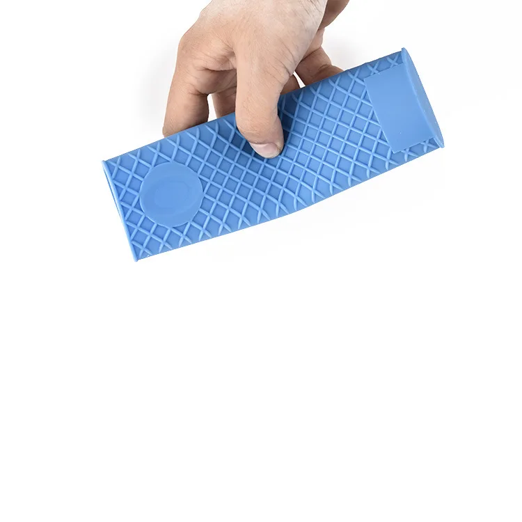 Hot Selling Heat-Resistance  Protecting Cookware Kitchen Gadget Silicone Handle holder for Cooking , Outdoors