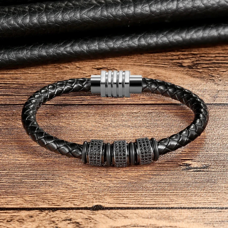 Fashion Brand Luxury Genuine Leather Bracelet Men Women Trendy Knight Courage Charm Couple Bracelets Stainless Steel Bracelets