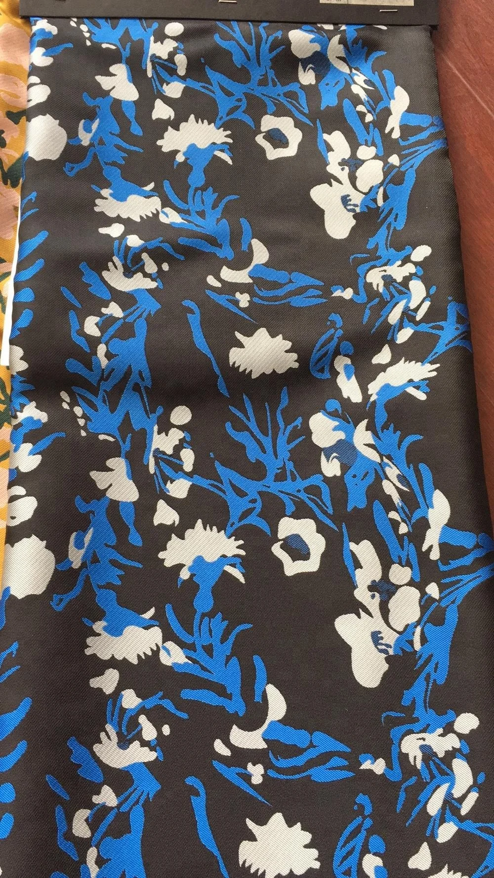 138gsm Yellow green fancy Yarn Dyed moroccan style dress fabric for skating