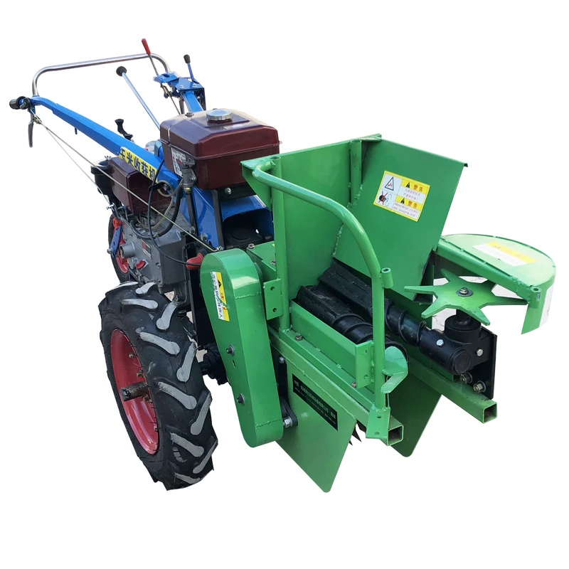 A new type of walking tractor corn harvester / corn threshing straw mill