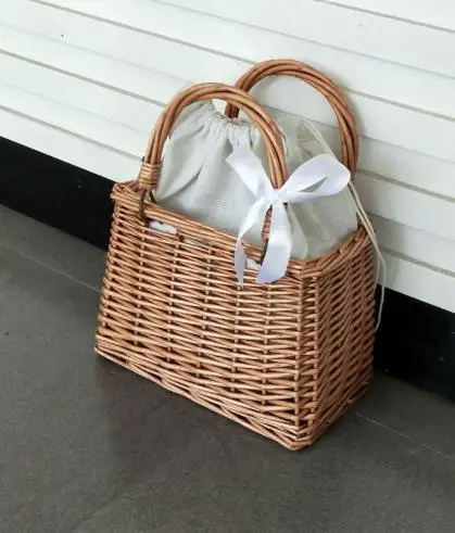 willow pannier basket with adjustable straps