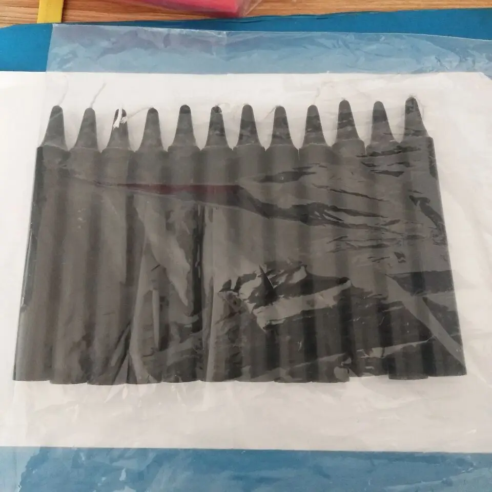 100% paraffin wax unscented 1.9x15cm black 43g stickwhite candle