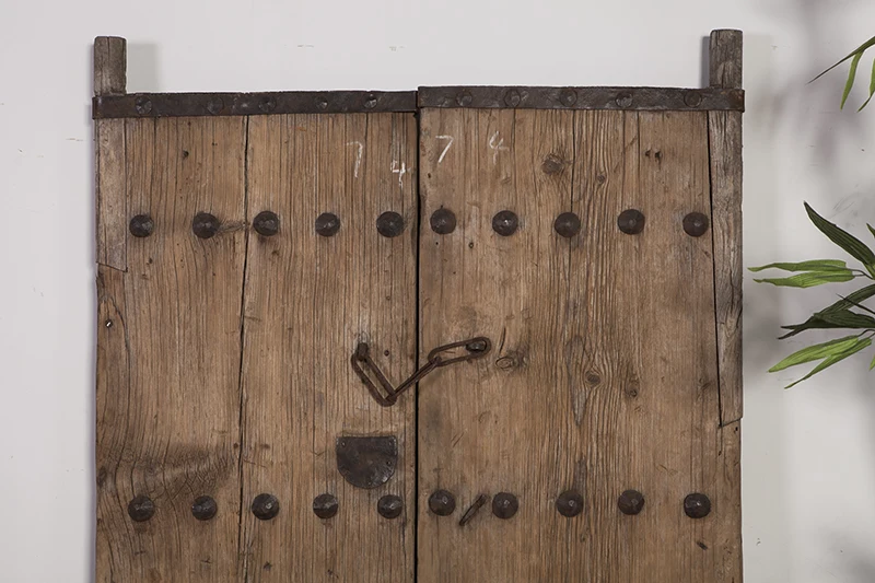 
Hot sale natural antique carved wooden door 