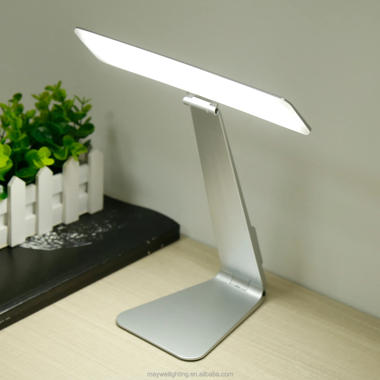 Китайский поставщик, украшение комнаты, умная Светодиодная настольная лампа