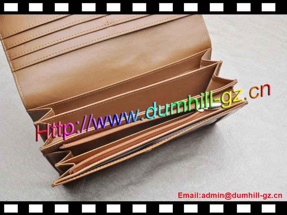 Latest lady purse with two clear window pockets and nice stitching for front body