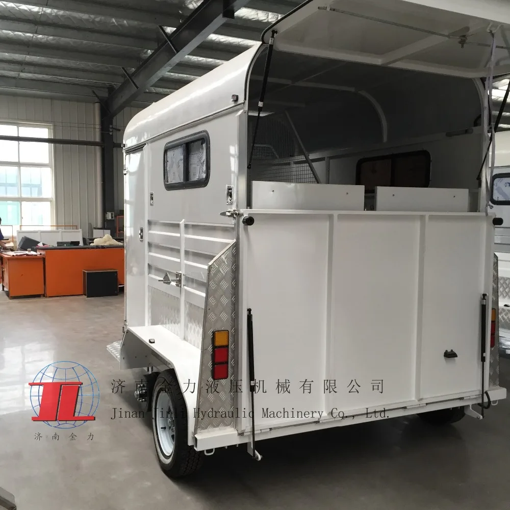 hot 2 horse straight load float with kitchen