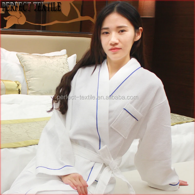 
2020 Factory Cheapest Stock Waffle Bathrobe is adult women bathrobes 