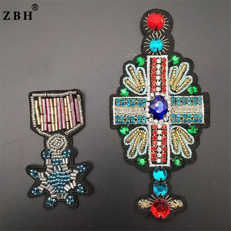 In-stock Eyes Crowns Badges Insects Diy Brooch Patch