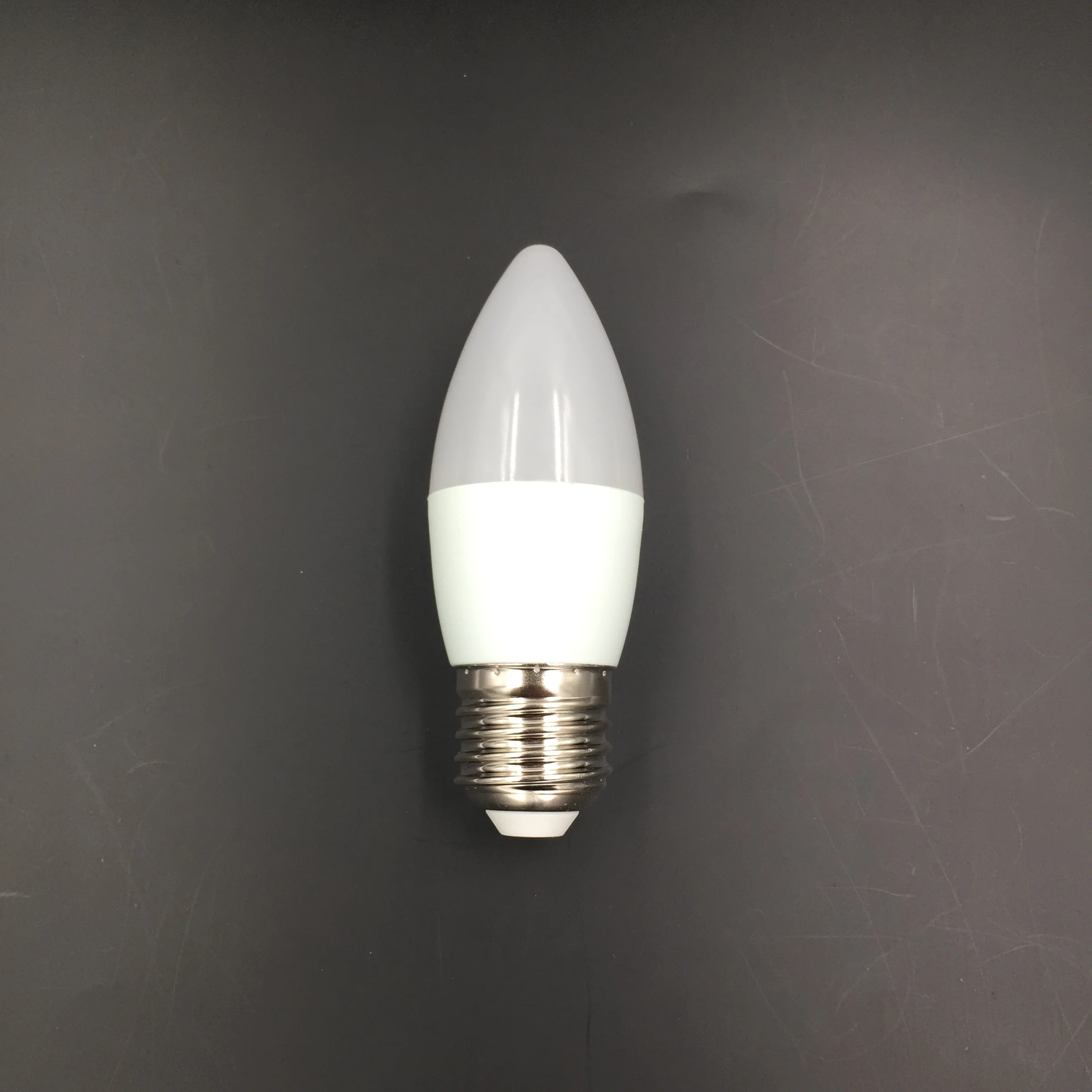 NEW ERP 2021 Energy Saving led candelabra Lamp Led 4w 5w  6w 7w  C37 Candle E27 E14 Led Light Bulb