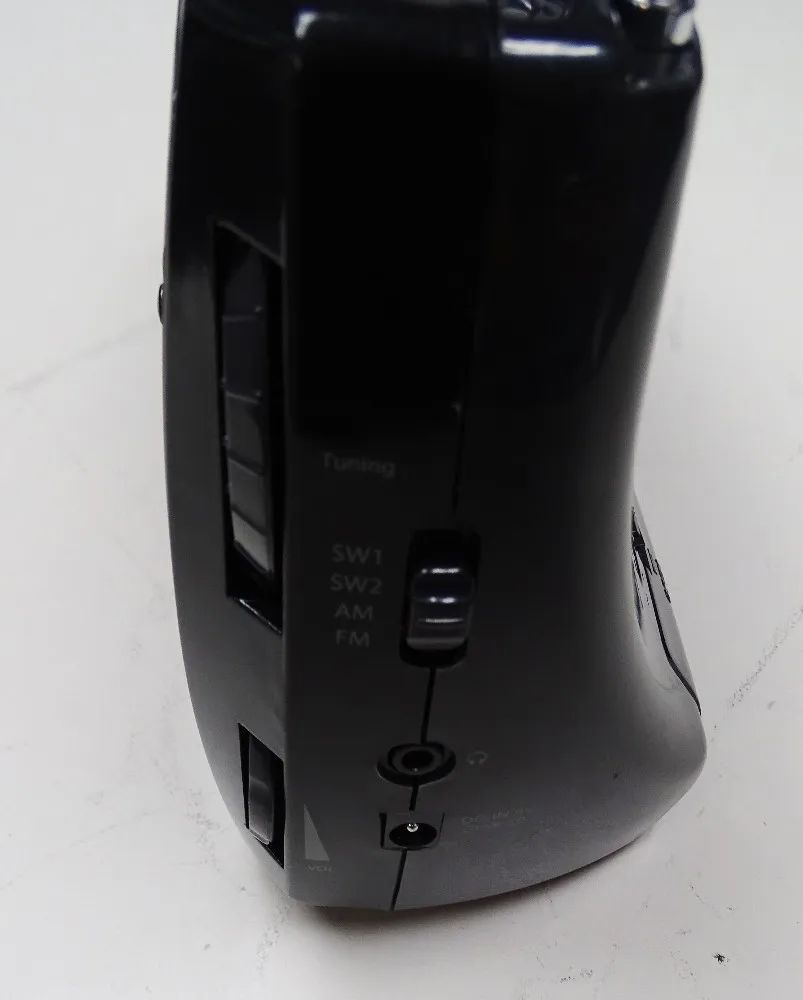 
AM FM Portable Radio with handles and digital read out 