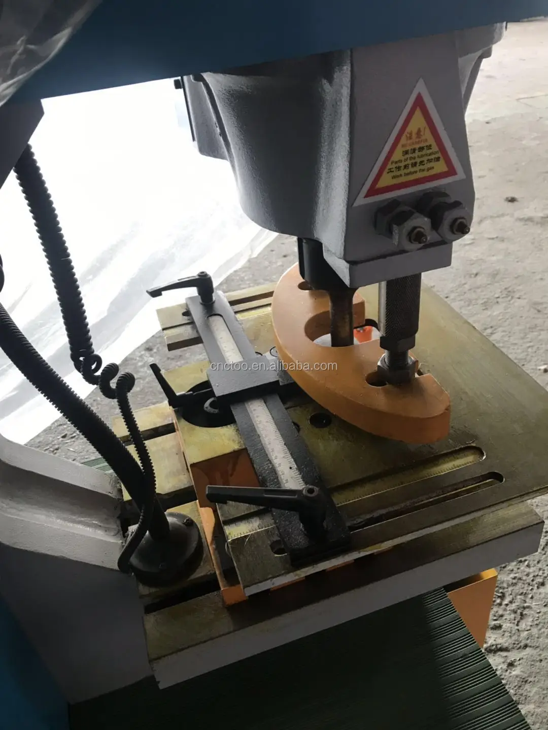 hydraulic ironworker hydraulic combined punching and shearing machine Q35Y- 20