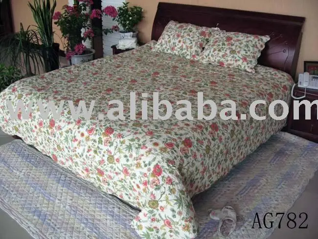 Flowlers cotton bedspread