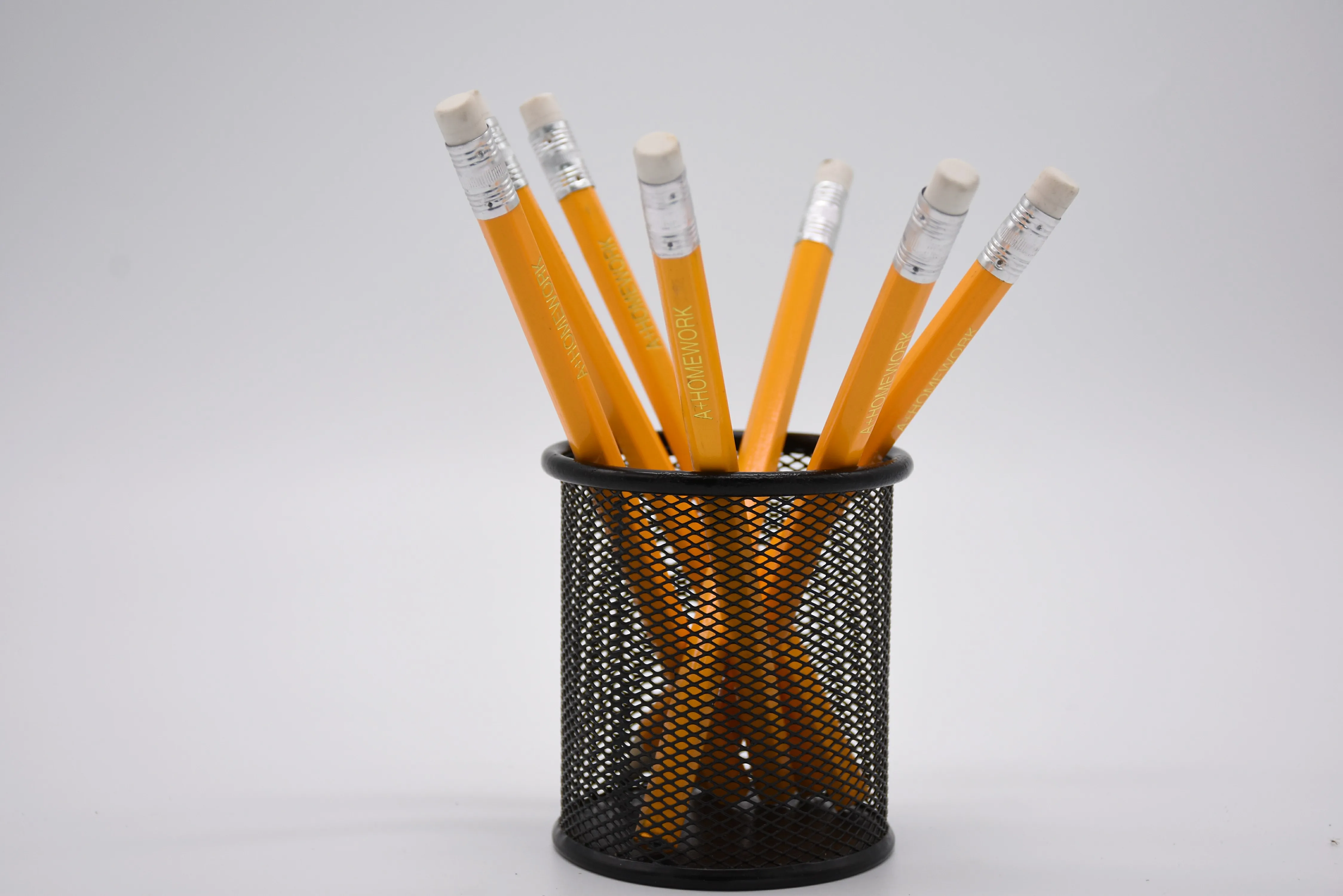 2018 Reliable New Product Eco-friend Recycle Logo Printed Drawing  Newspaper Pencil for kids