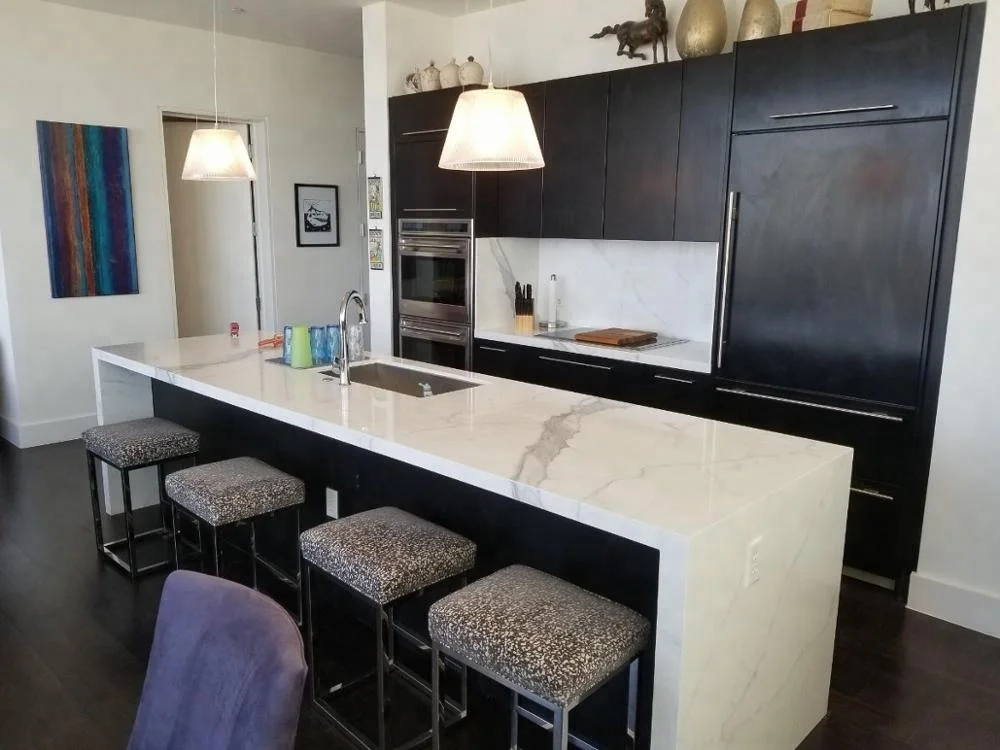 Calacatta White Alaska Solid Surface 2cm Construction Marble Quartz Stone Kitchen Countertop