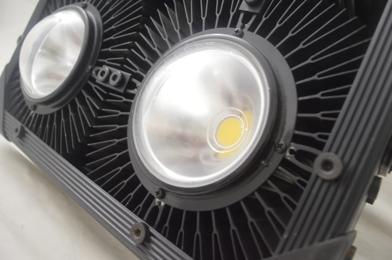 
High Power Search Light Sport Stadium Light 1000W LED Floodlight Pole Mast Lamp 