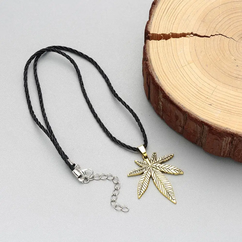 Punk Maple Leaf Necklace Big Hemp Fimble Leaf African Plants Tree Weed Foliage Leaves Pendant Necklace Men Jewelry Charm