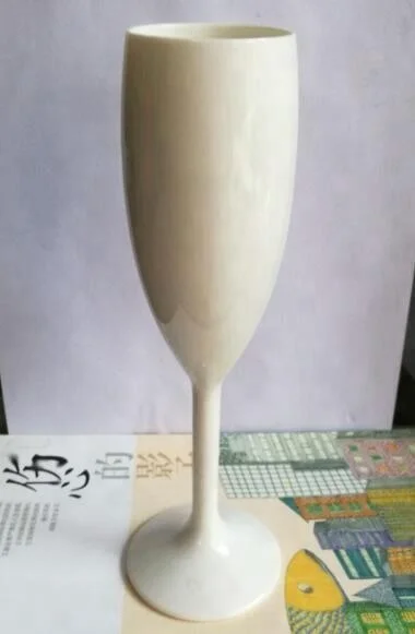 plastic champagne flutes