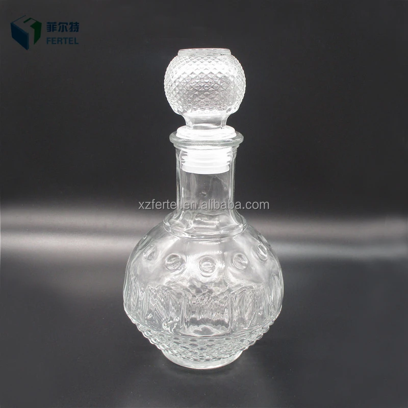 
fancy glass vodka bottle, liquor vodka glass bottle wholesale with glass lid 