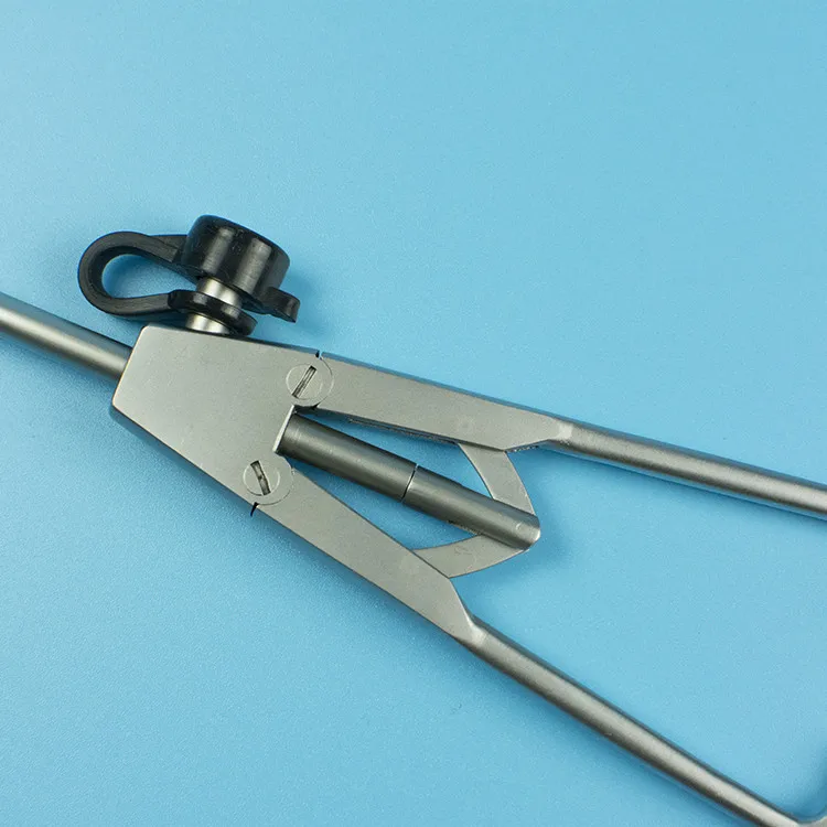 Laparoscopy needle holder curved laparoscopic needle holder curved reusable Surgical needle holder