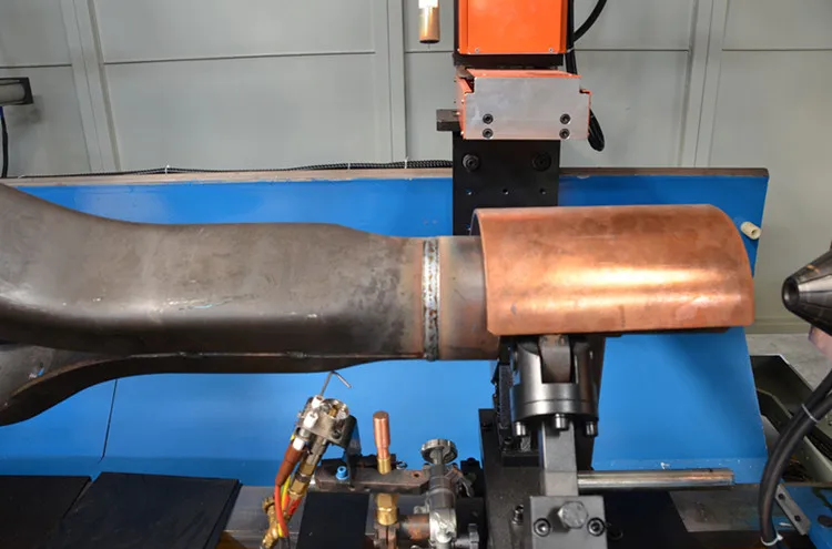 Роботизированный сварочный аппарат для автомобильной оси/Сварочное оборудование для автомобильных деталей