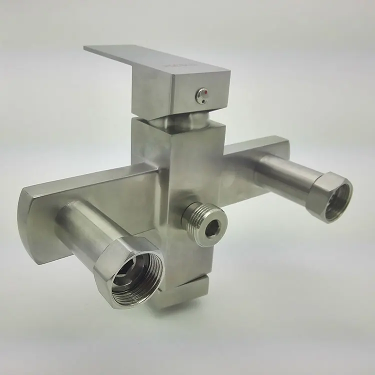 Wall Mounted Rainfall Shower Head System Polished Chrome Shower Set