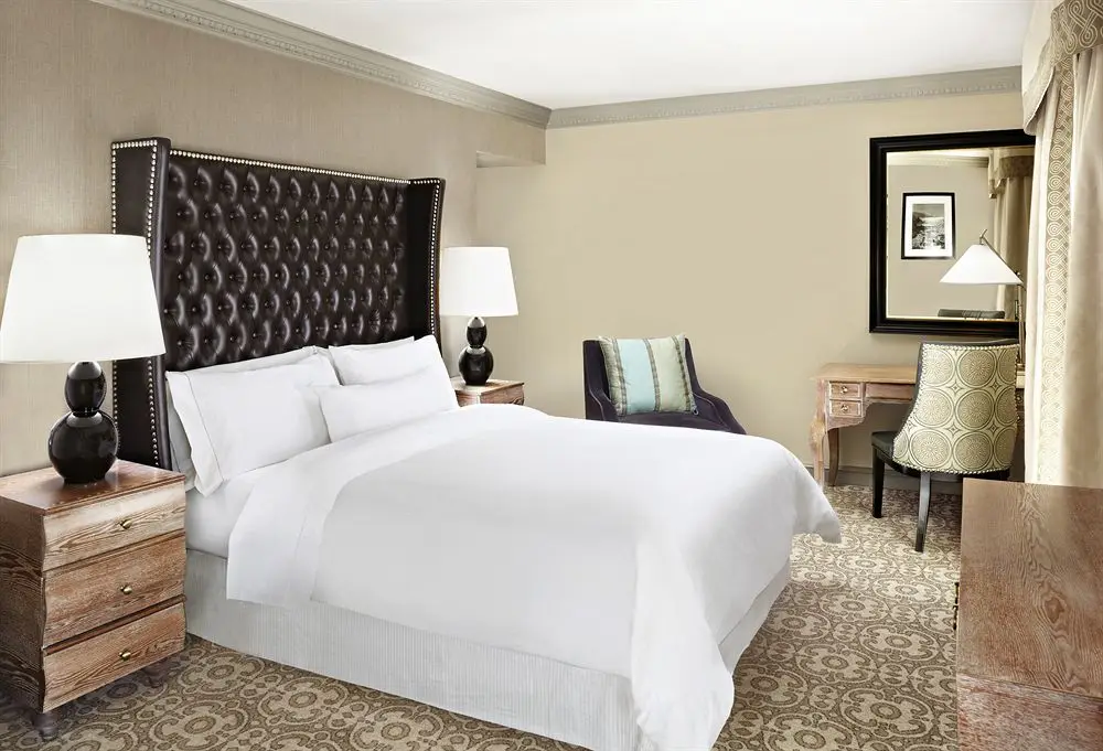 Hotel room furniture luxury hotel bedroom set furniture customized hotel room furniture packages