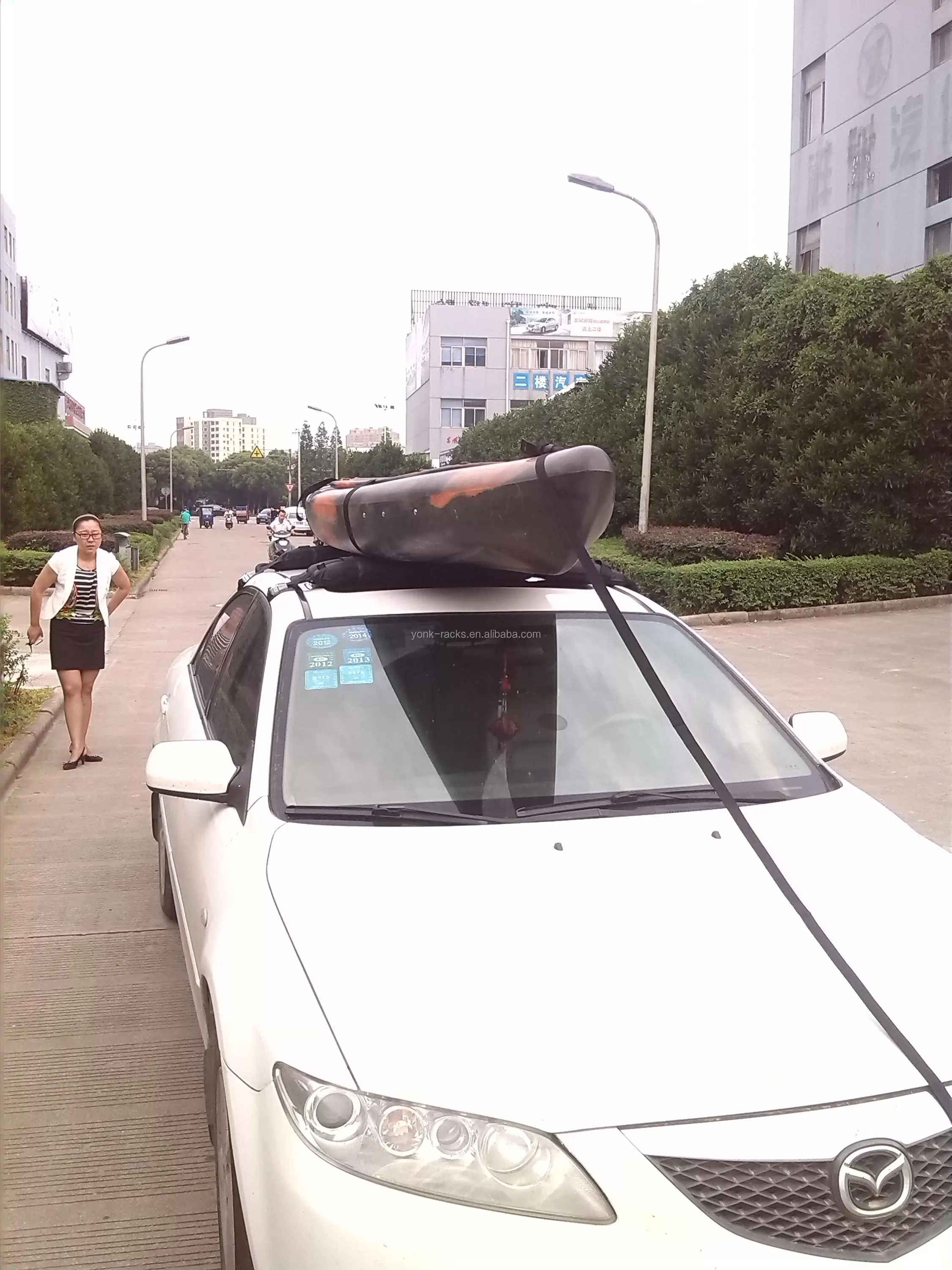 direct factory OEM  hot selling car roof cross bar soft rack for surf board kayak