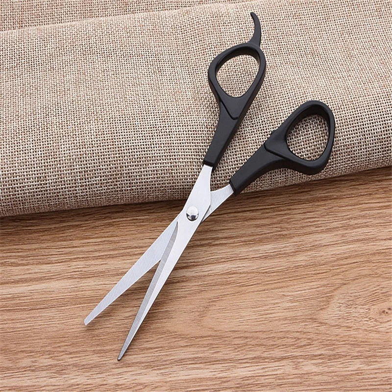 Made of 3Cr13 stainless steel, sturdy and durable, not easy to rust professional hairdressing scissors set