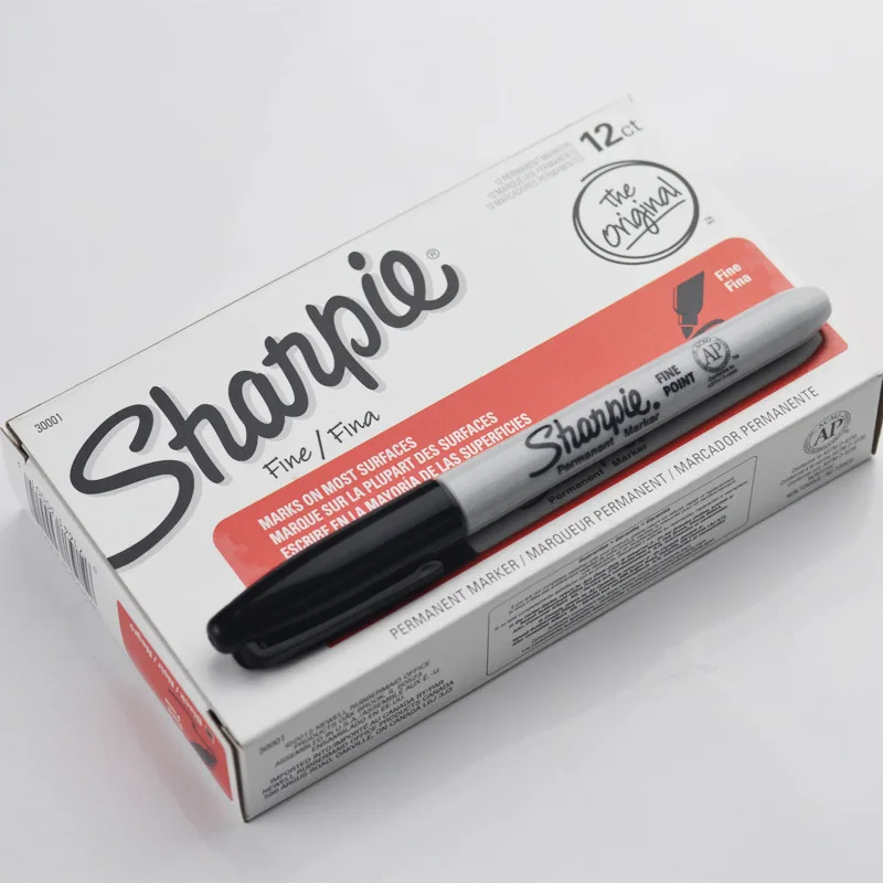 Sharpie Permanent marker pen with non-toxic ink
